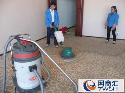 專(zhuān)業(yè)清洗保潔服務(wù) 為新居、舊居、工廠(chǎng)與單位送上一份潔凈與安心